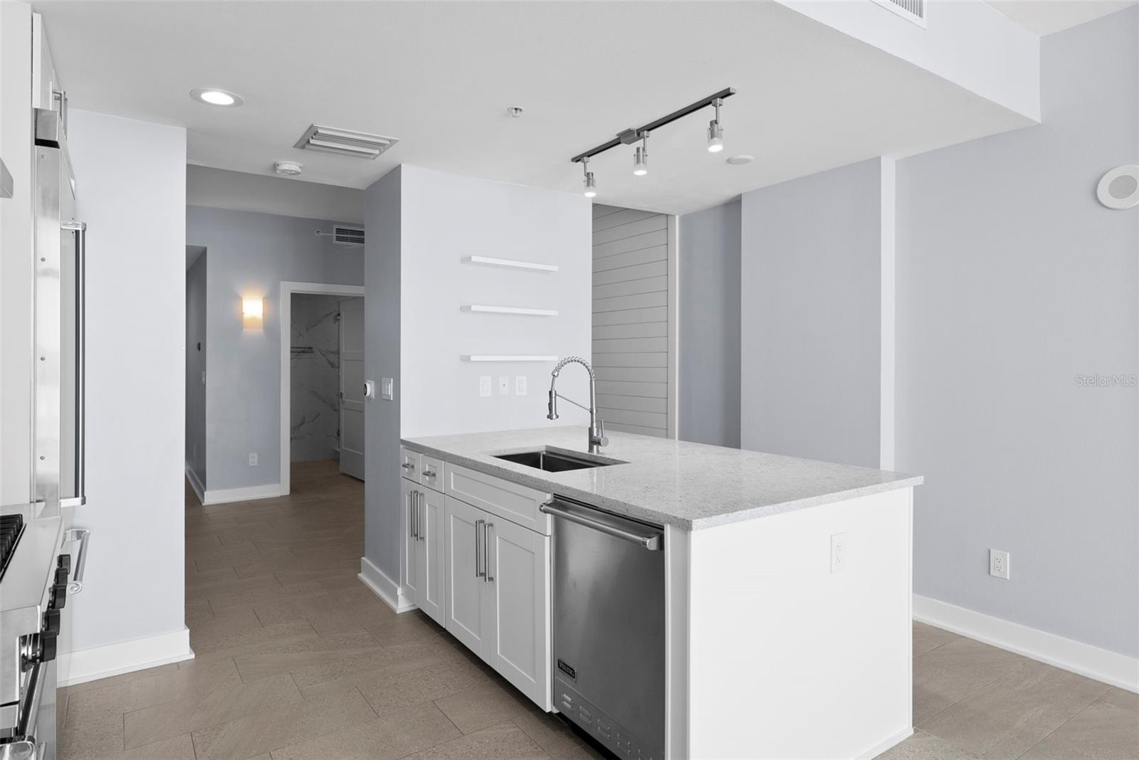 1208 E KENNEDY BLVD #925, TAMPA, FL, 33602