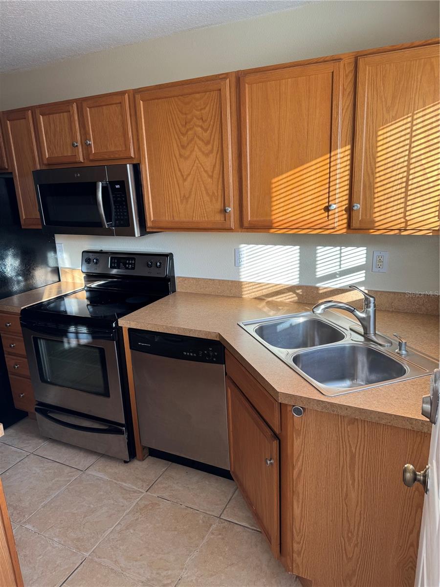3063 ST CLAIR AVE, OLDSMAR, FL, 34677