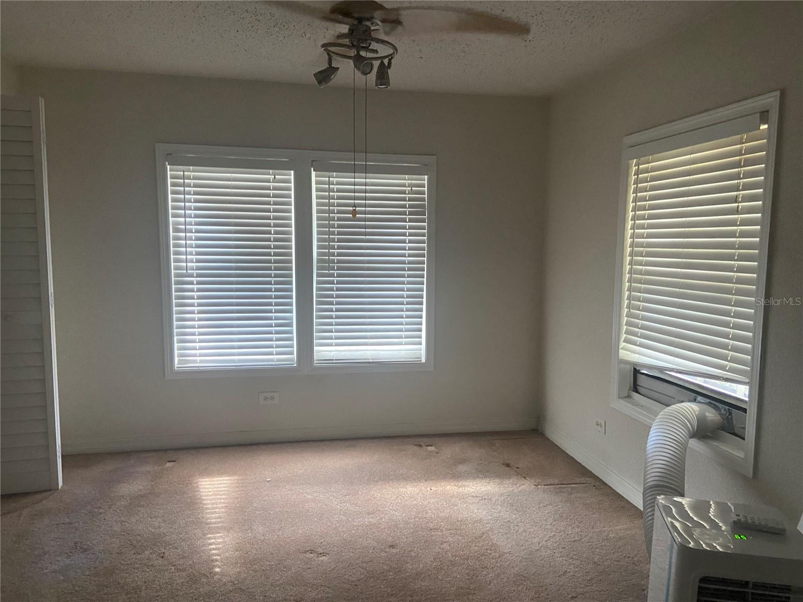 4 LYNWOOD CT, DAYTONA BEACH, FL, 32119