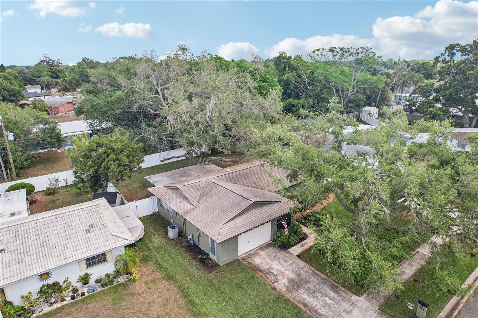 11469 IMPERIAL GROVE DR E, LARGO, FL, 33774