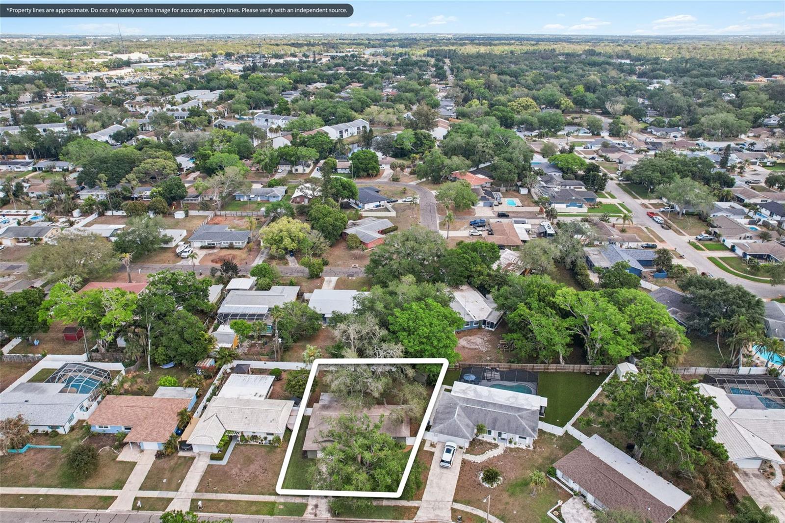 11469 IMPERIAL GROVE DR E, LARGO, FL, 33774