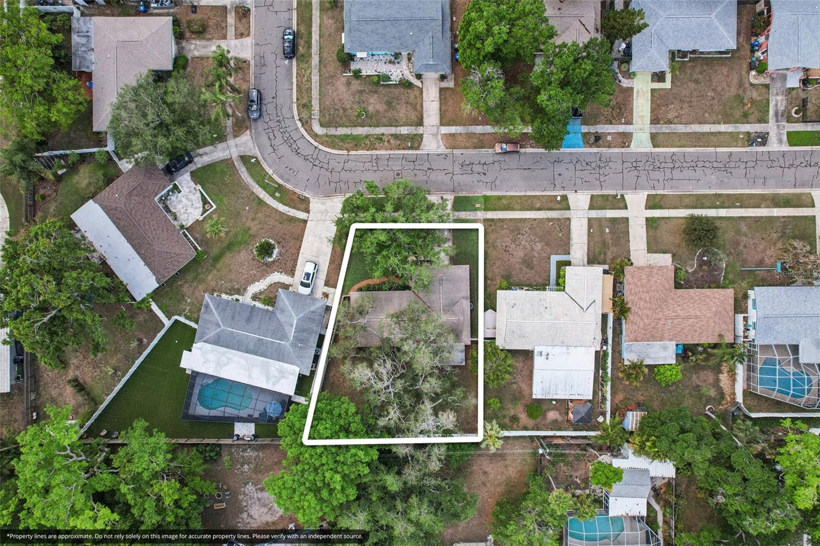 11469 IMPERIAL GROVE DR E, LARGO, FL, 33774