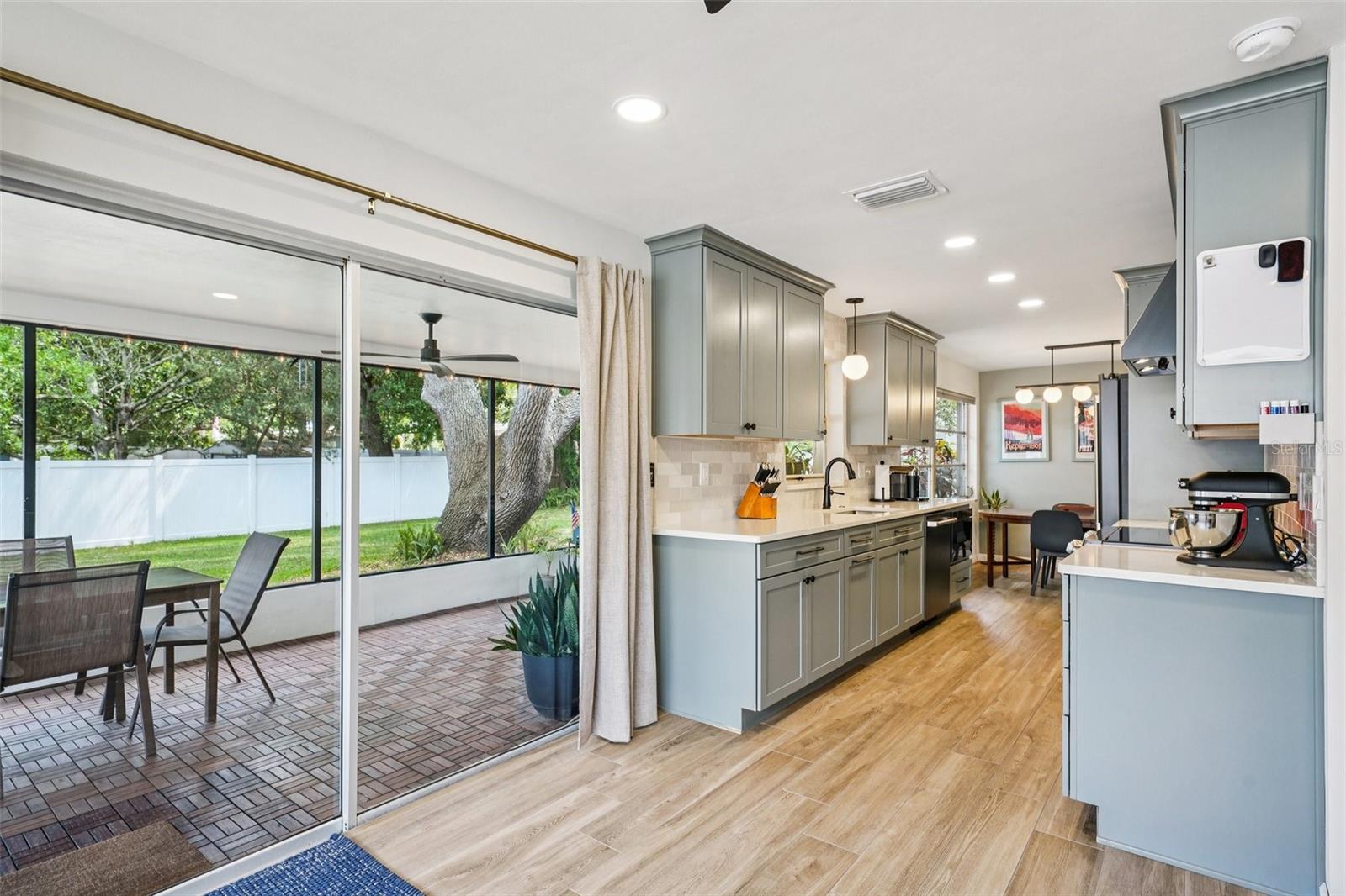11469 IMPERIAL GROVE DR E, LARGO, FL, 33774