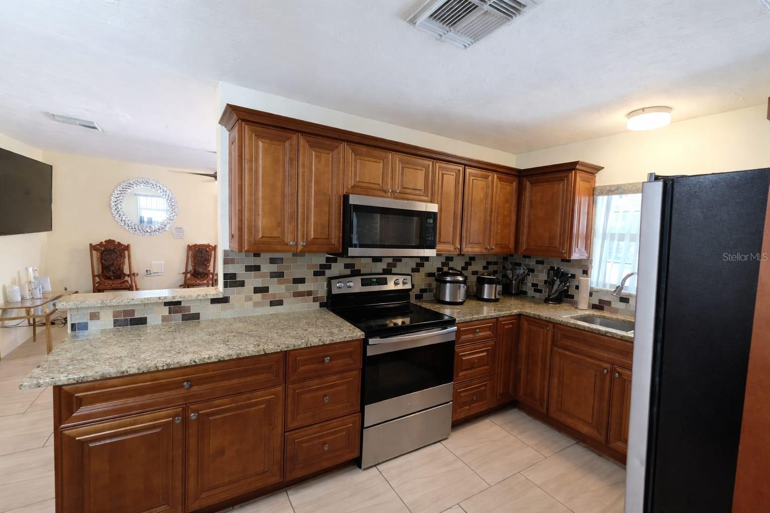 207 N BEVERLY AVE, TAMPA, FL, 33609