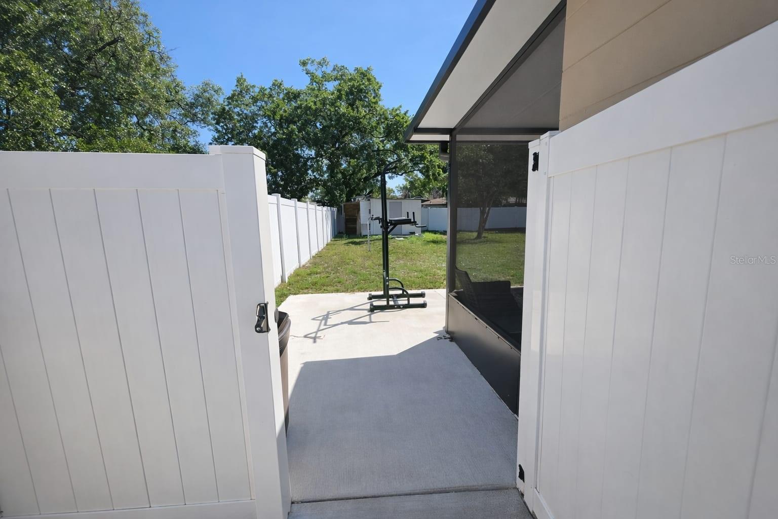 207 N BEVERLY AVE, TAMPA, FL, 33609