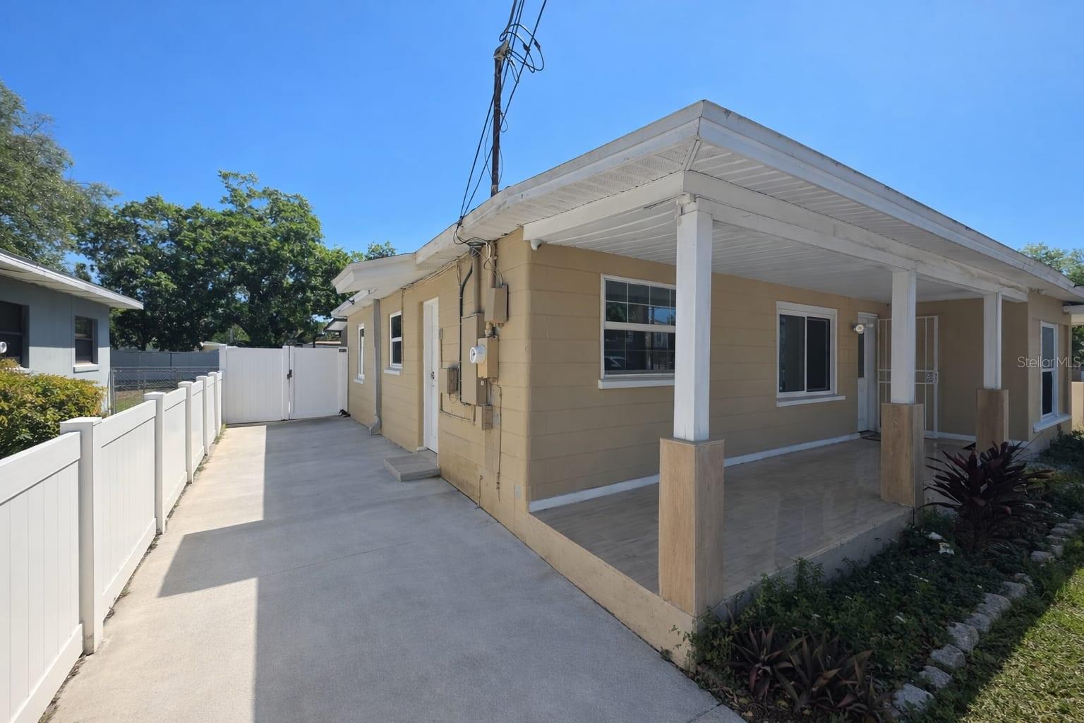 207 N BEVERLY AVE, TAMPA, FL, 33609
