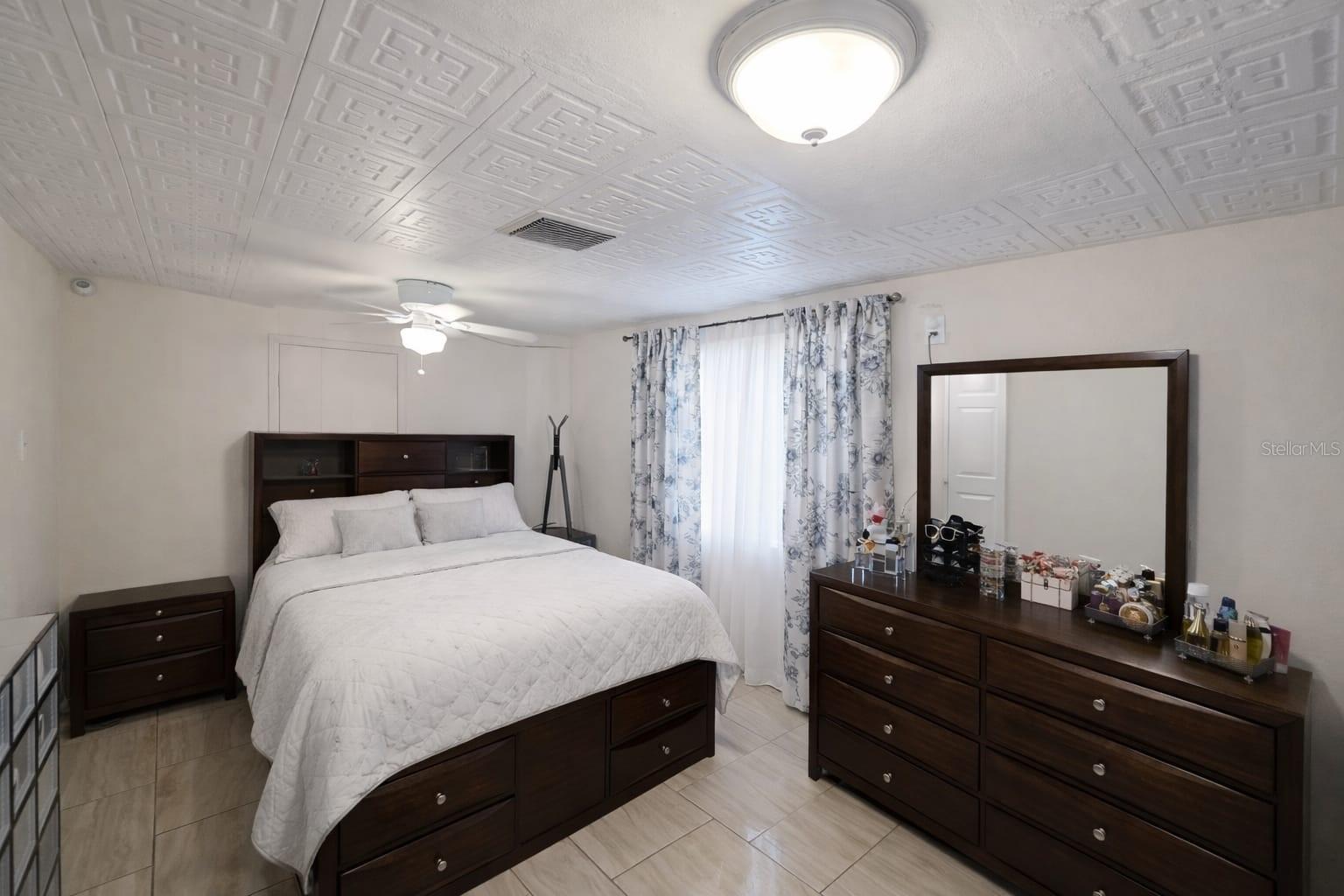 207 N BEVERLY AVE, TAMPA, FL, 33609