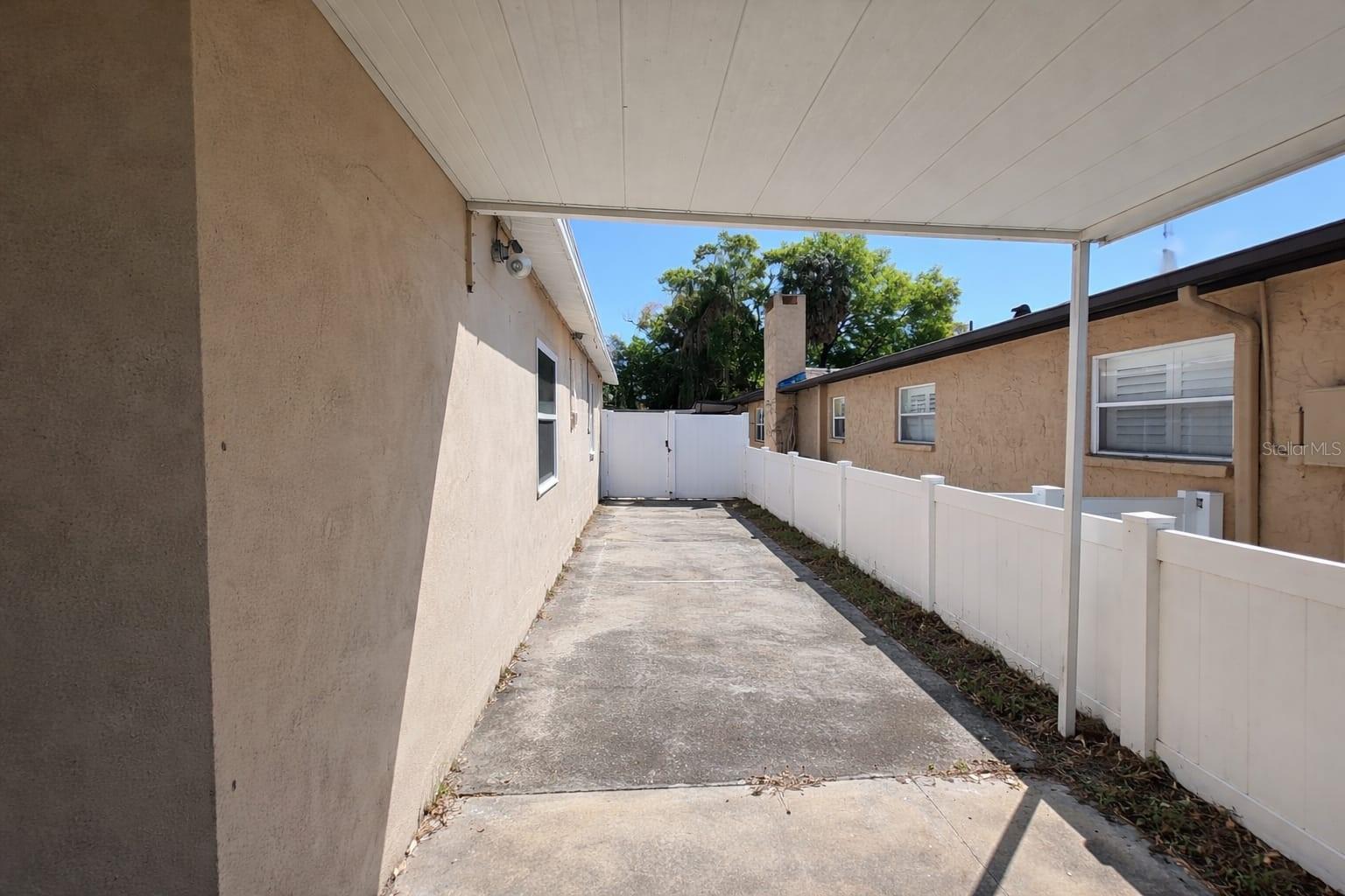 207 N BEVERLY AVE, TAMPA, FL, 33609