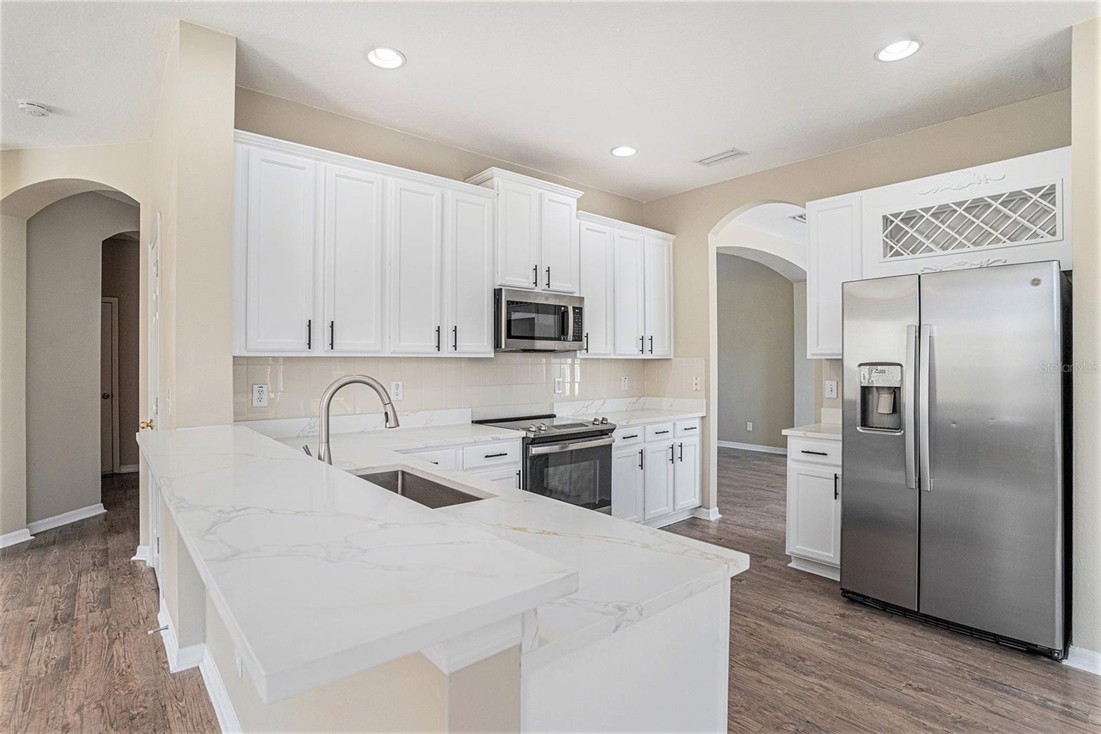8602 SANDY PLAINS DR, RIVERVIEW, FL, 33578