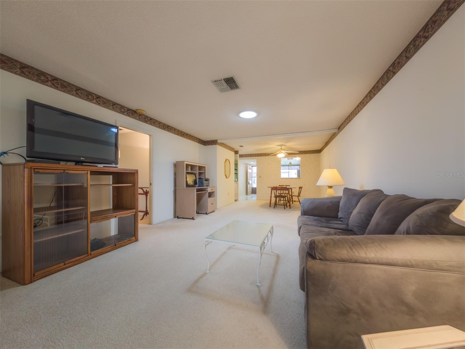 Spacious living dining room combo