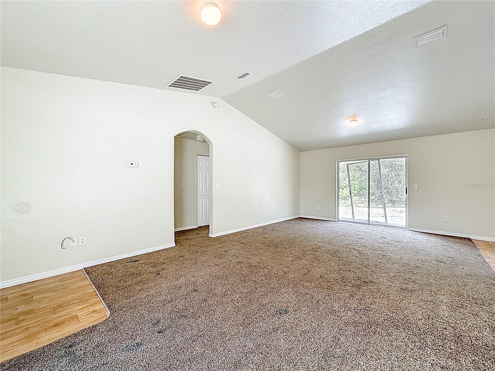 50 MALAUKA PASS CRSE, OCKLAWAHA, FL, 32179
