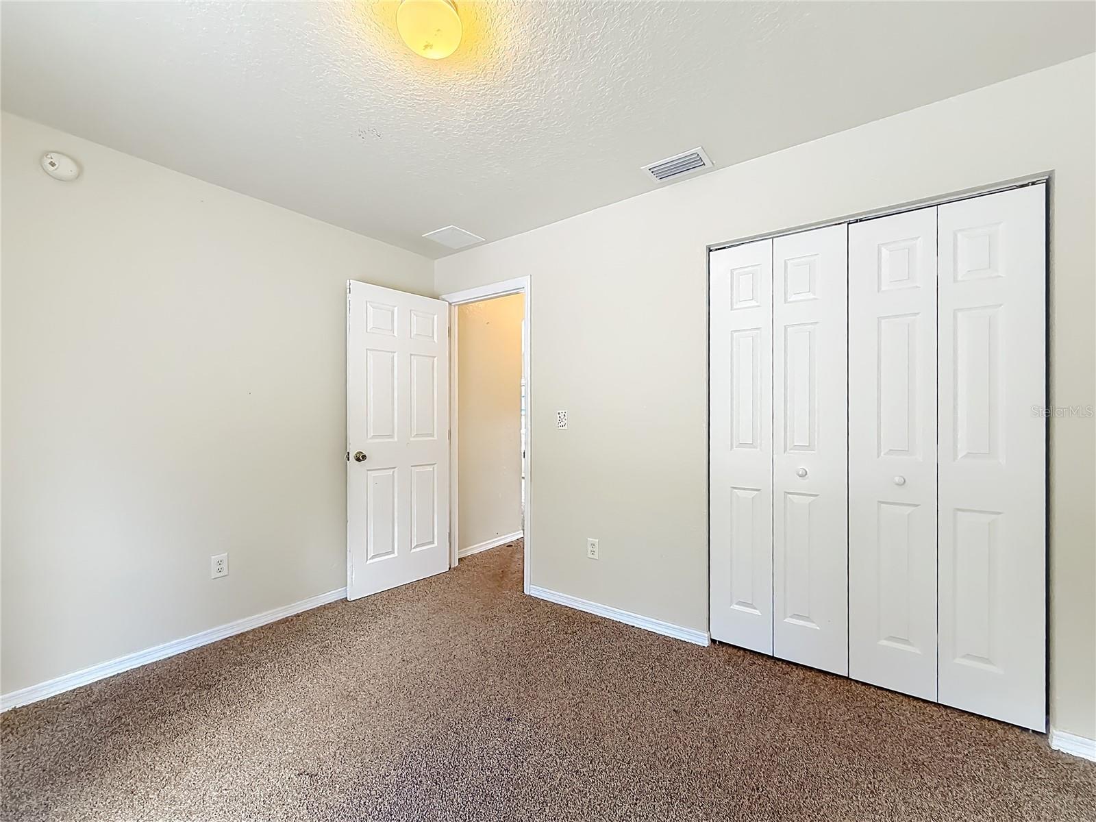 50 MALAUKA PASS CRSE, OCKLAWAHA, FL, 32179