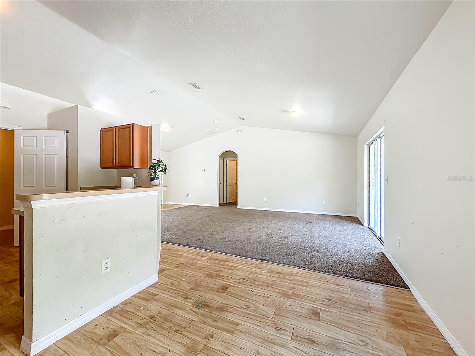 50 MALAUKA PASS CRSE, OCKLAWAHA, FL, 32179