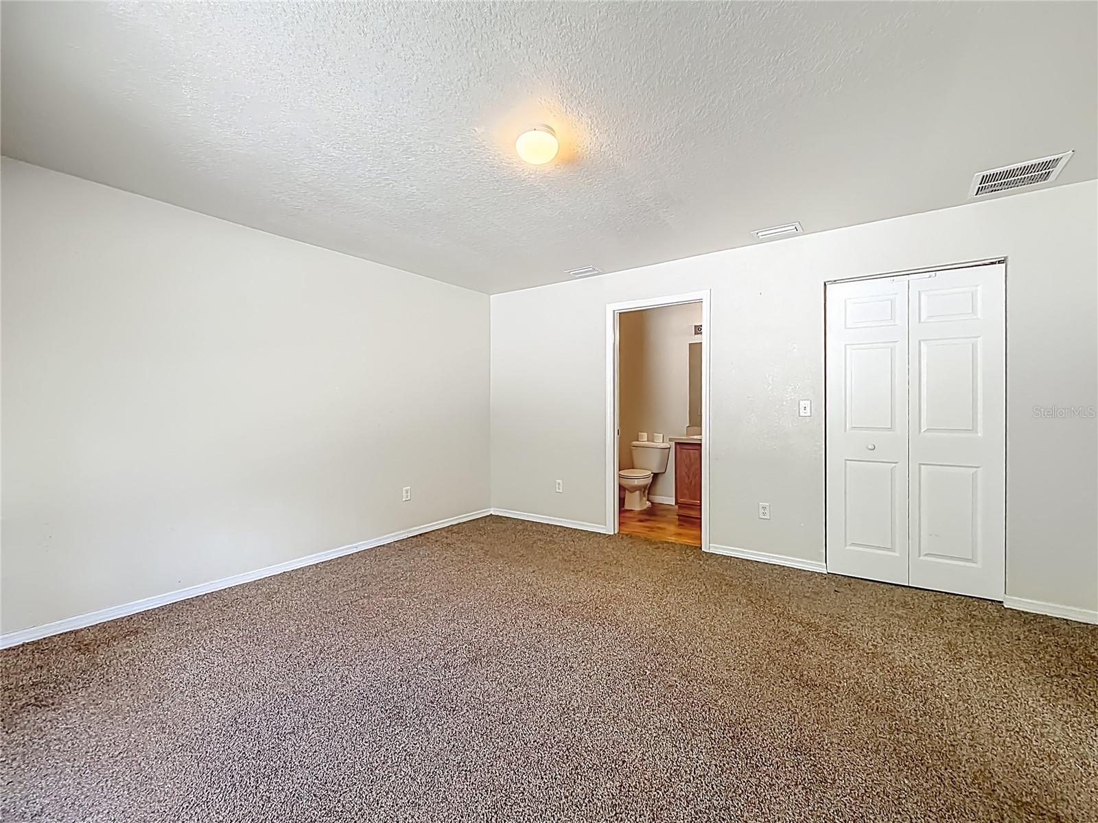 50 MALAUKA PASS CRSE, OCKLAWAHA, FL, 32179