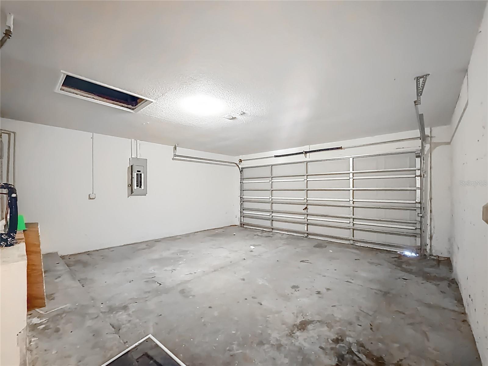 50 MALAUKA PASS CRSE, OCKLAWAHA, FL, 32179