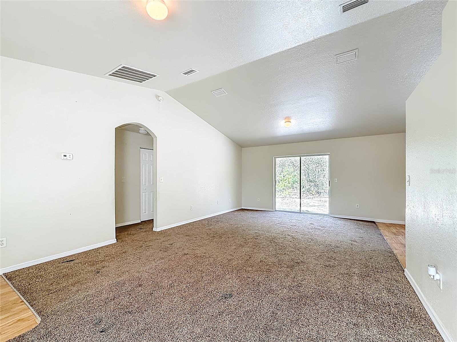 50 MALAUKA PASS CRSE, OCKLAWAHA, FL, 32179