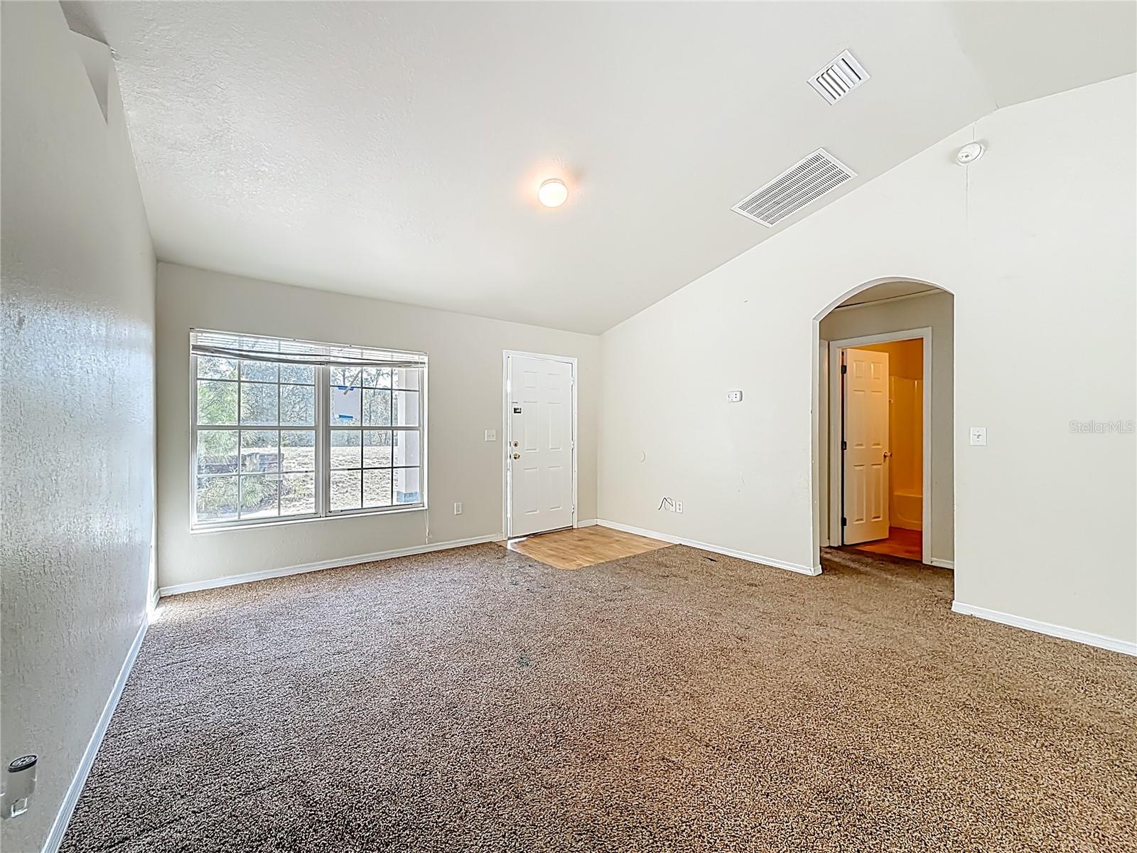 50 MALAUKA PASS CRSE, OCKLAWAHA, FL, 32179
