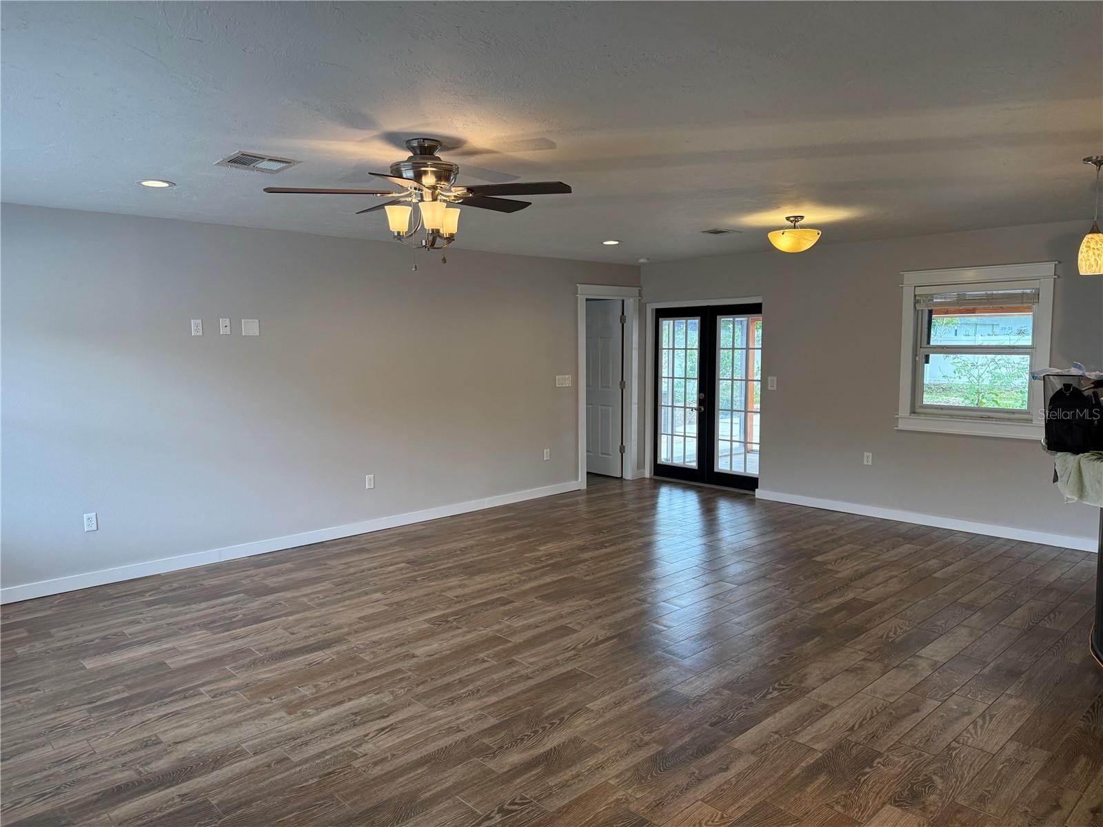 98 DADE AVE, SARASOTA, FL, 34232