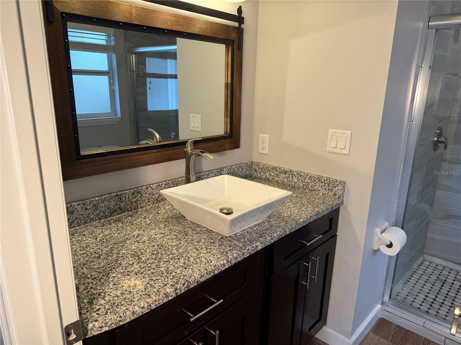 98 DADE AVE, SARASOTA, FL, 34232