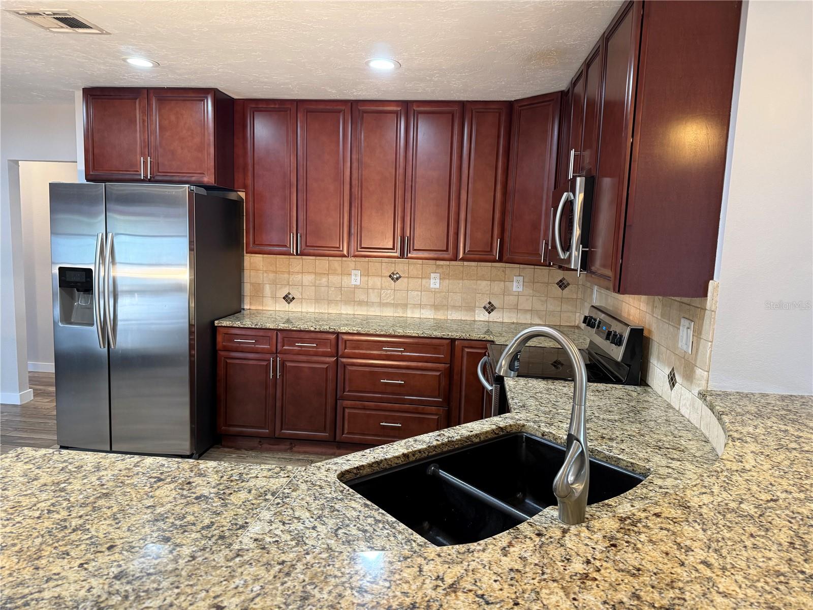 98 DADE AVE, SARASOTA, FL, 34232