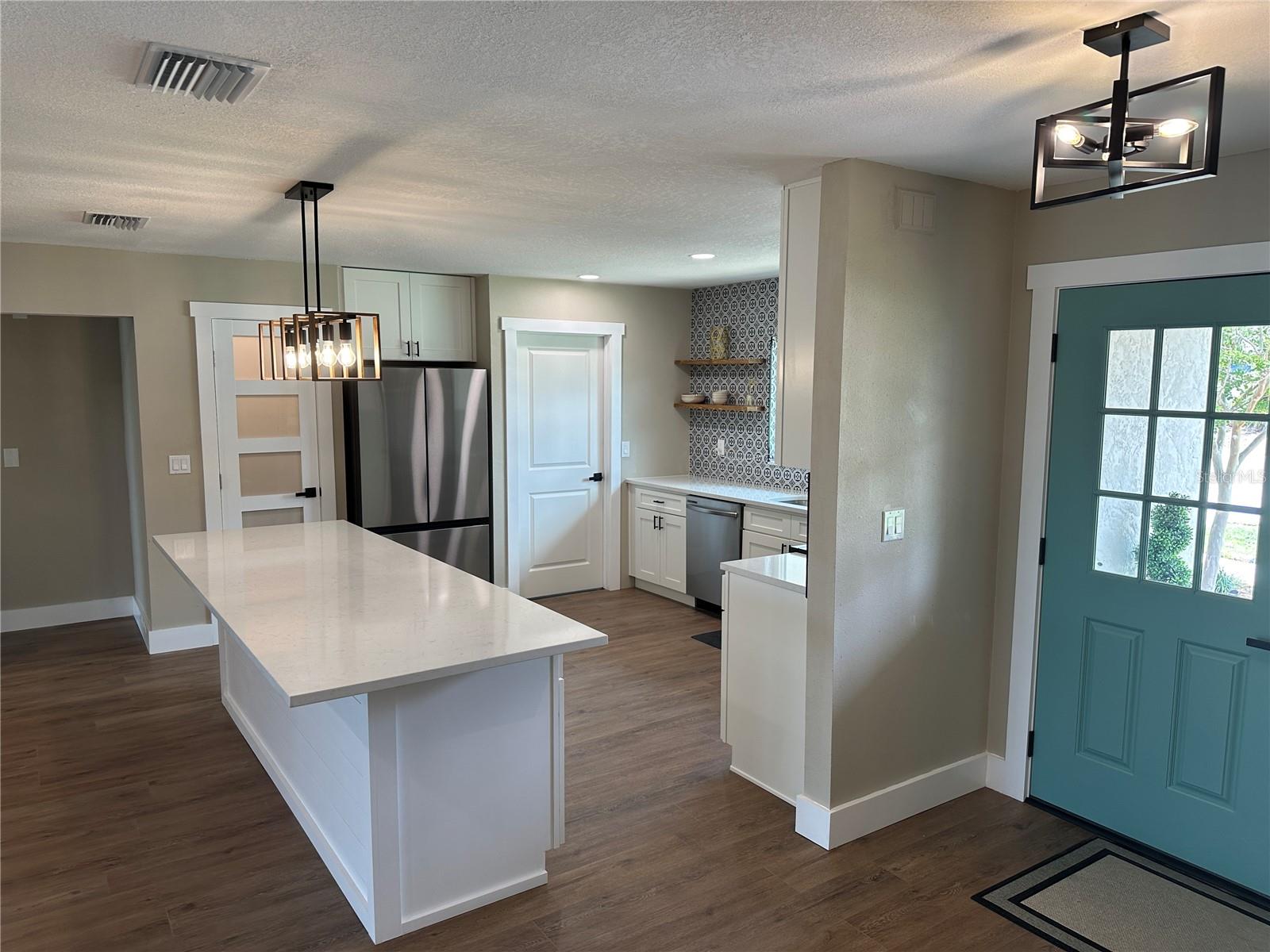 8808 44TH AVENUE DR W, BRADENTON, FL, 34210