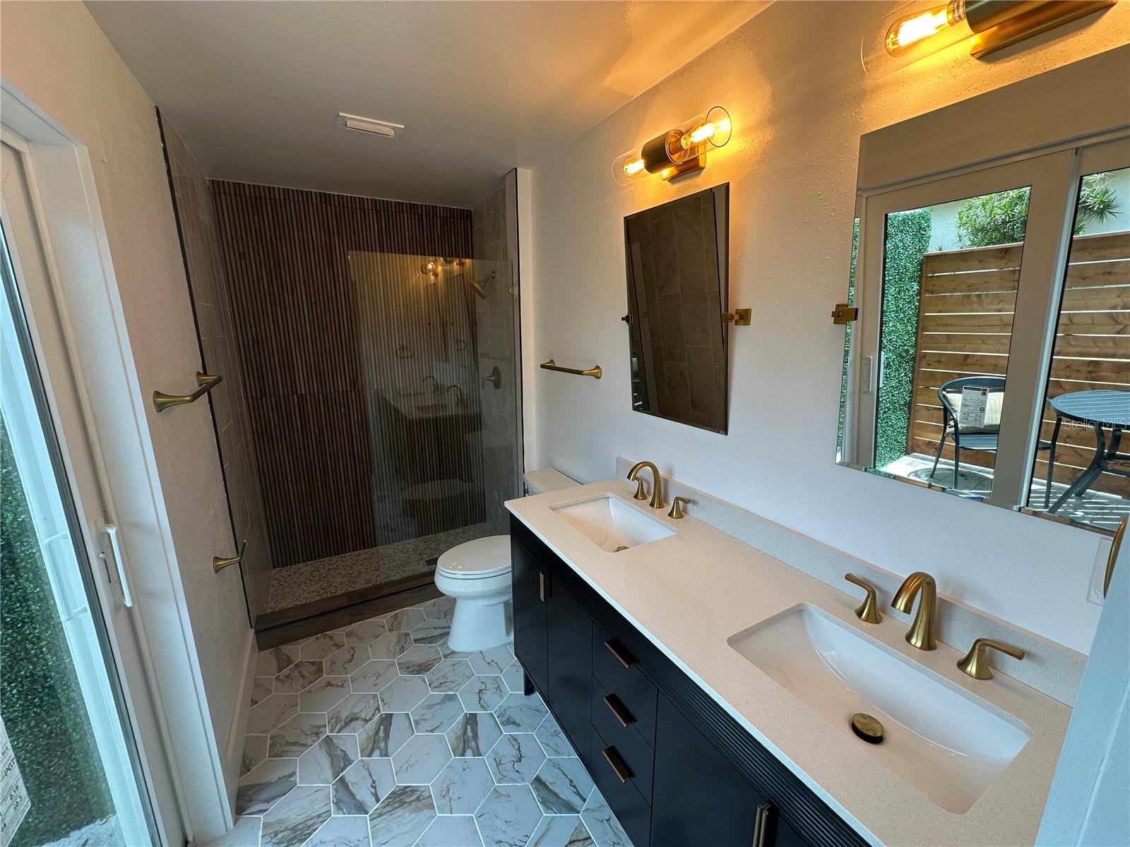 8808 44TH AVENUE DR W, BRADENTON, FL, 34210