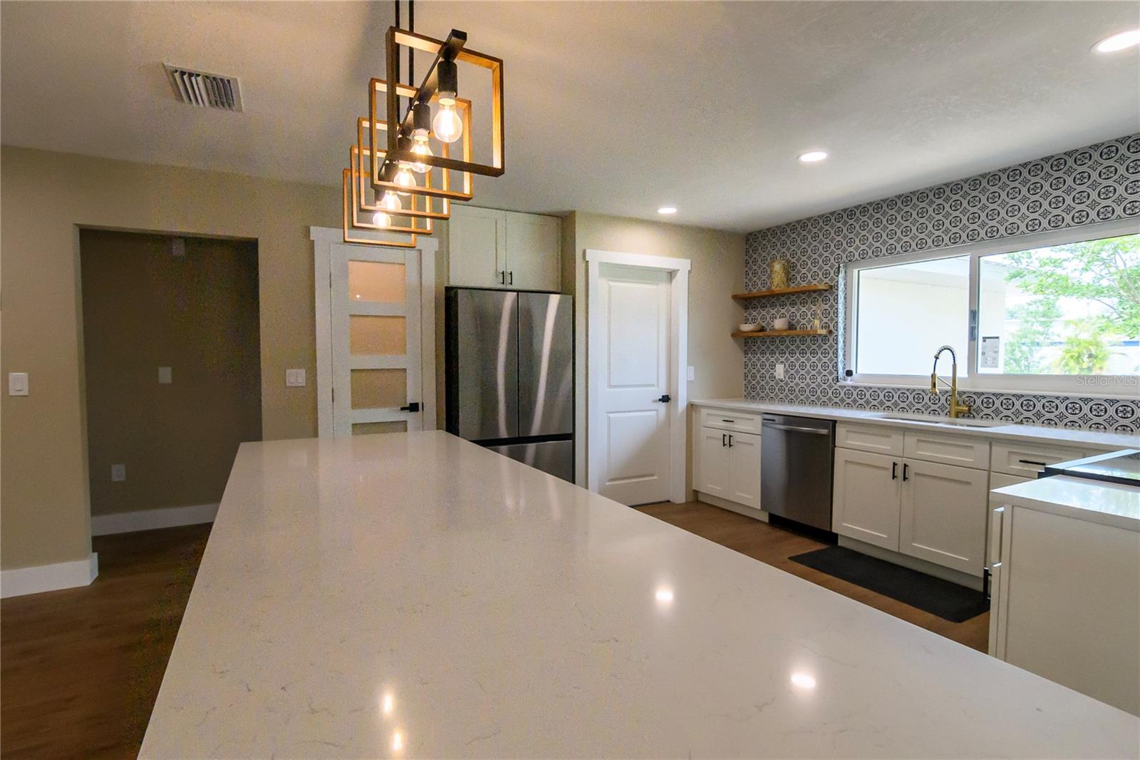 8808 44TH AVENUE DR W, BRADENTON, FL, 34210