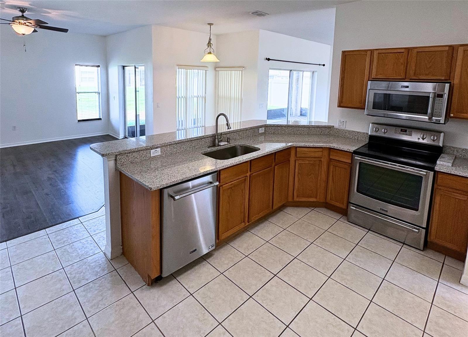 3637 WEATHERFIELD DR, KISSIMMEE, FL, 34746
