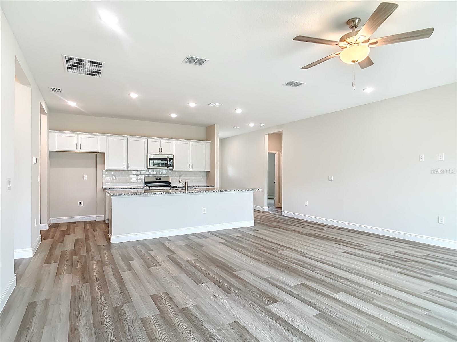 3809 N SALFORD BLVD, NORTH PORT, FL, 34286