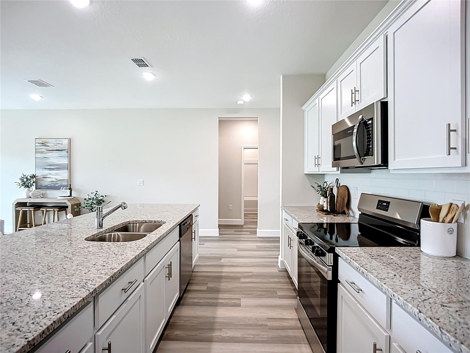 3809 N SALFORD BLVD, NORTH PORT, FL, 34286