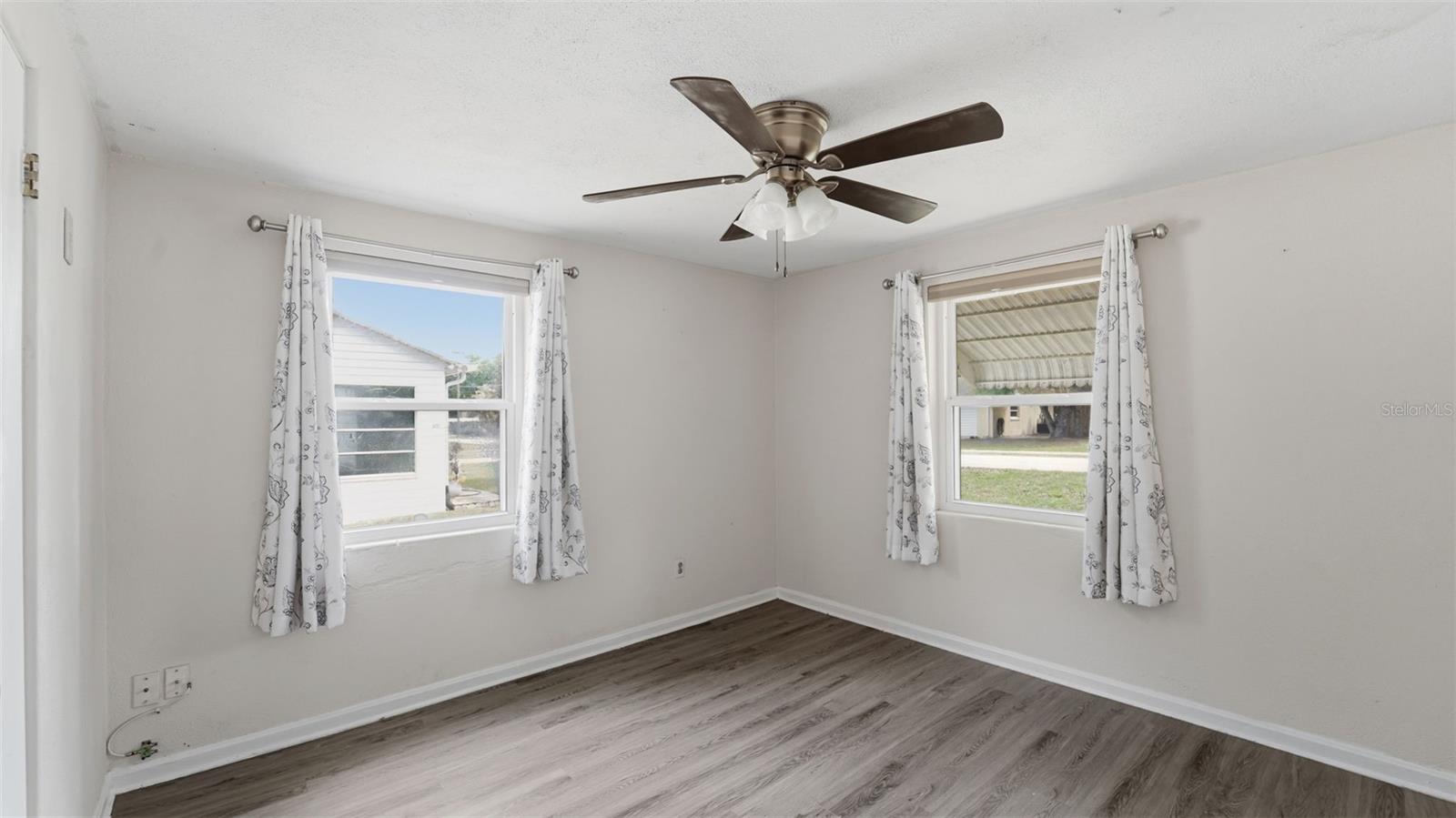 8 ANGELES RD, DEBARY, FL, 32713