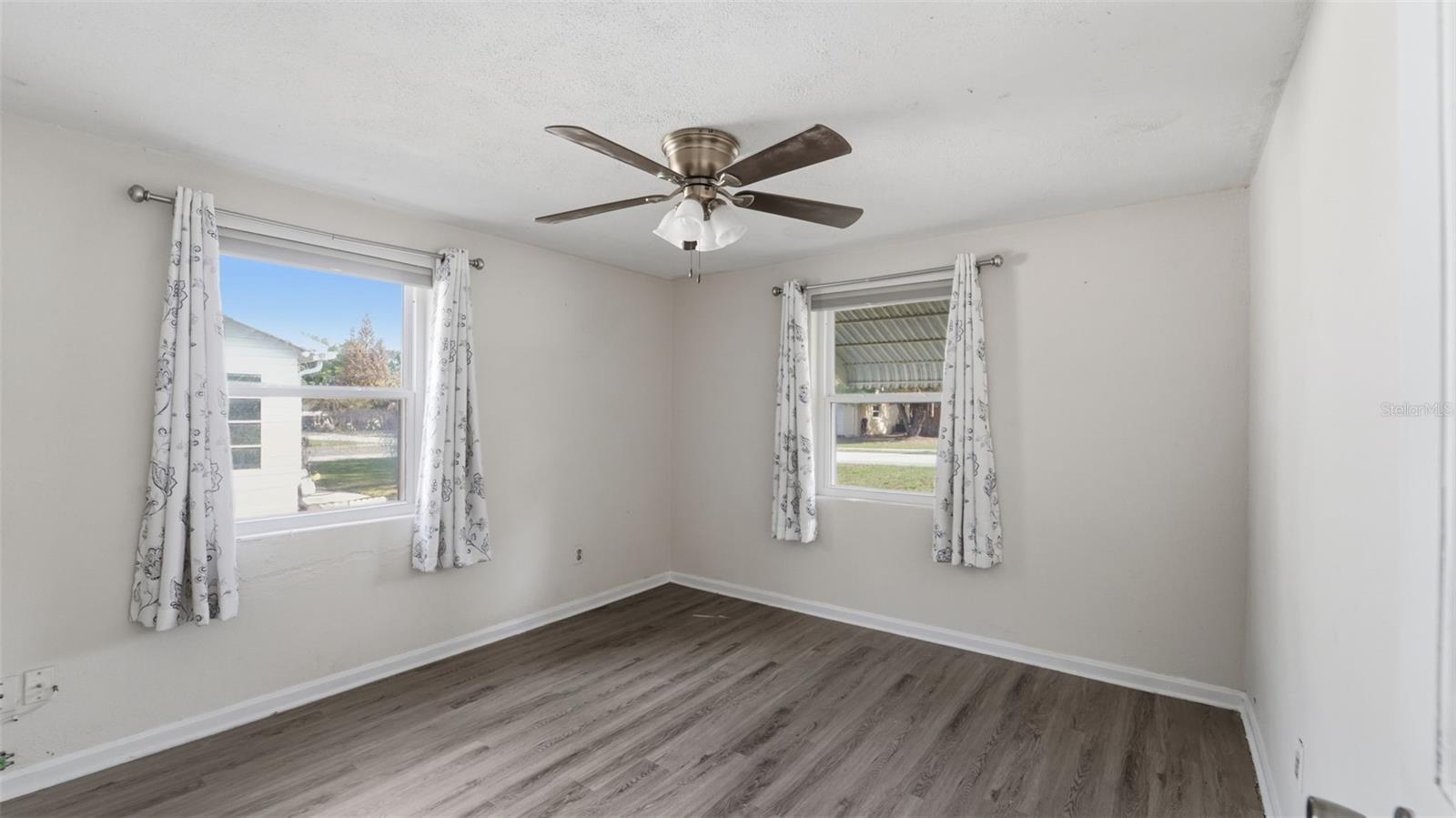 8 ANGELES RD, DEBARY, FL, 32713