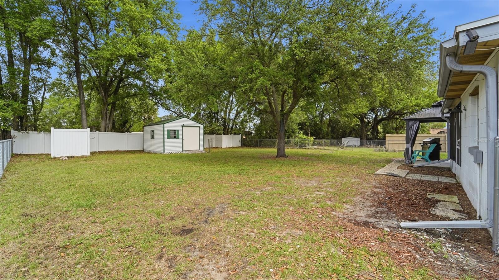 8 ANGELES RD, DEBARY, FL, 32713