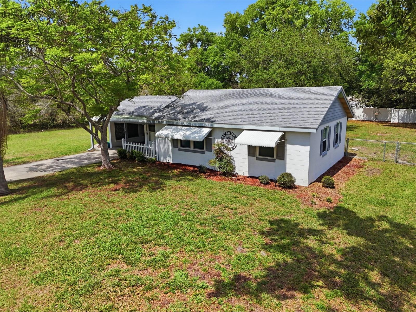 8 ANGELES RD, DEBARY, FL, 32713