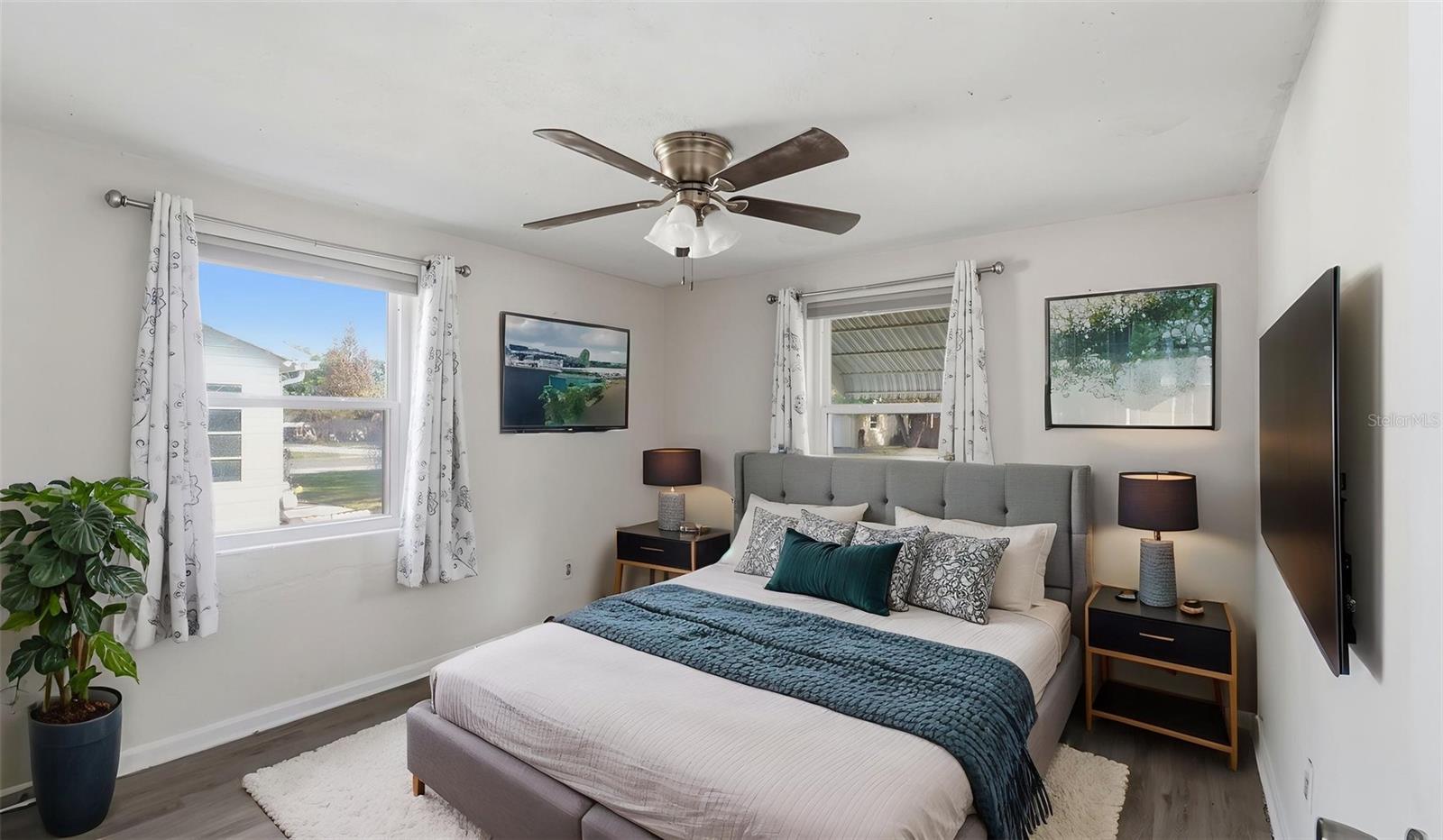 8 ANGELES RD, DEBARY, FL, 32713