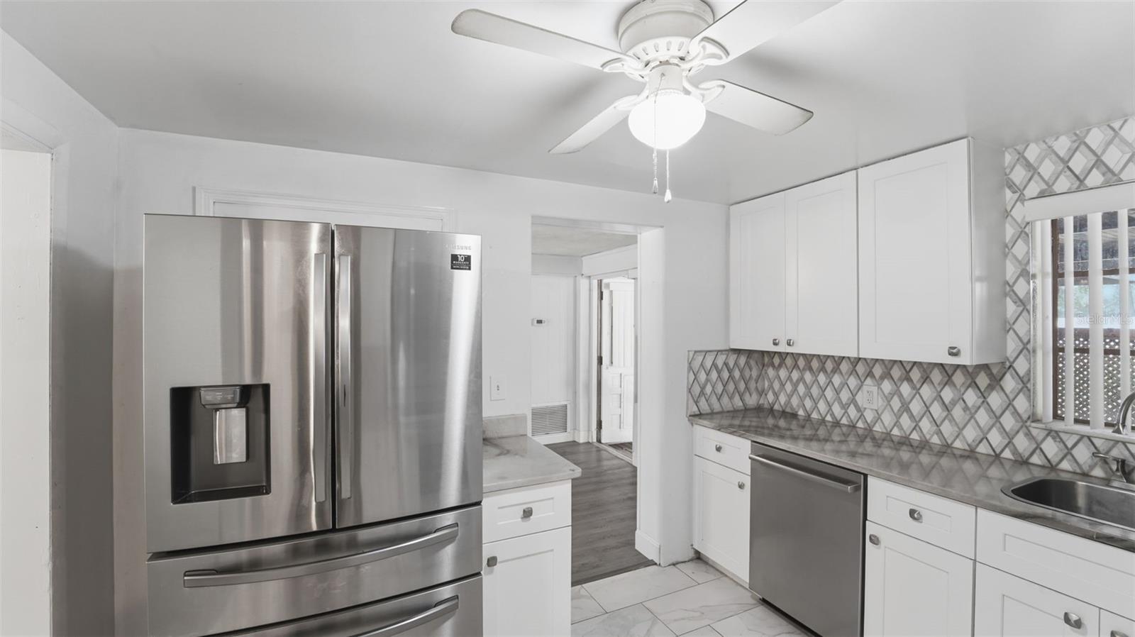 8 ANGELES RD, DEBARY, FL, 32713