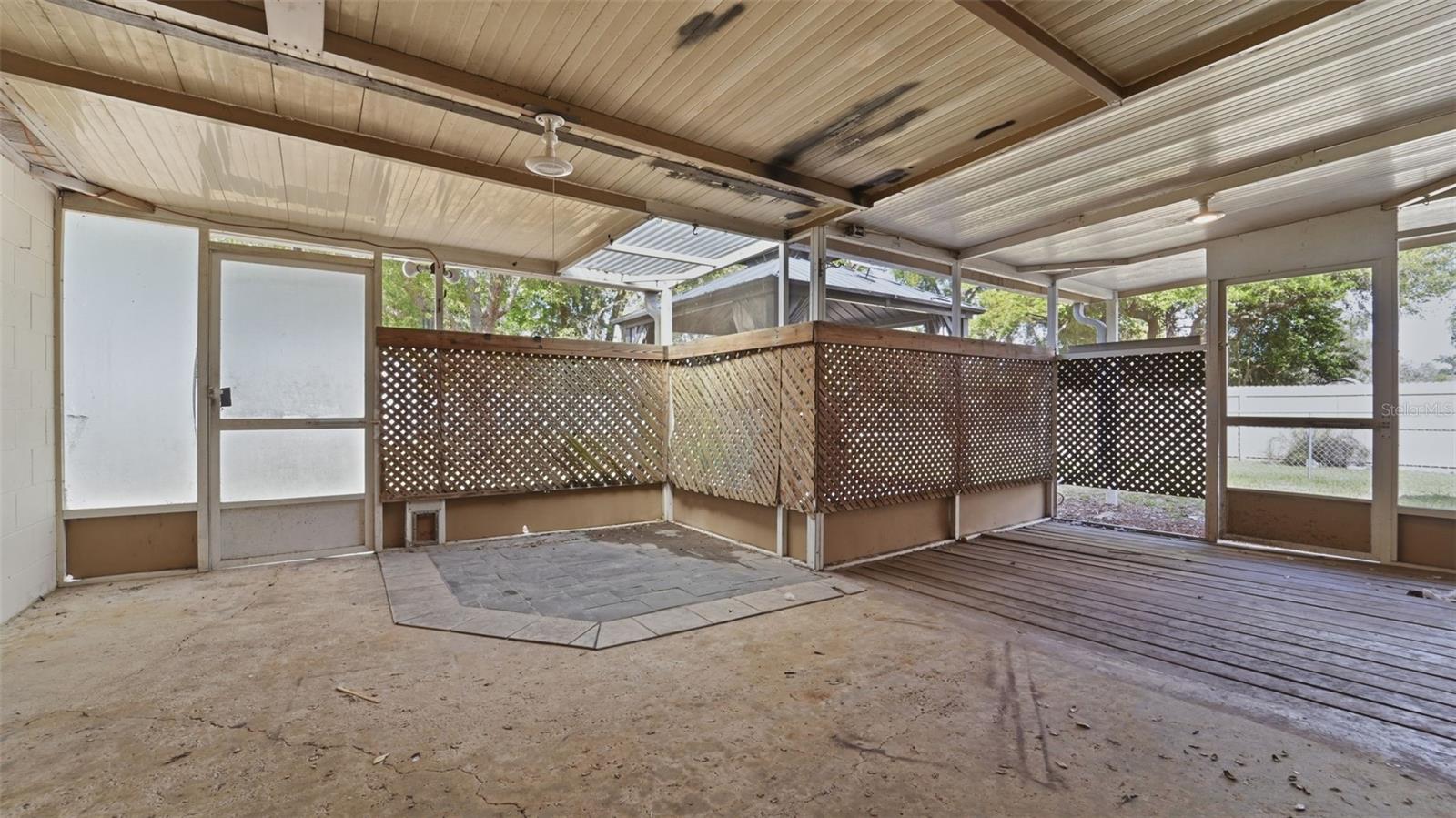 8 ANGELES RD, DEBARY, FL, 32713