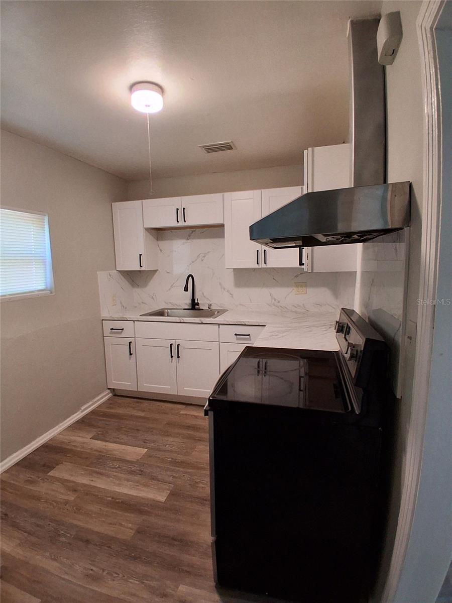 506 N MACDILL AVE, TAMPA, FL, 33609