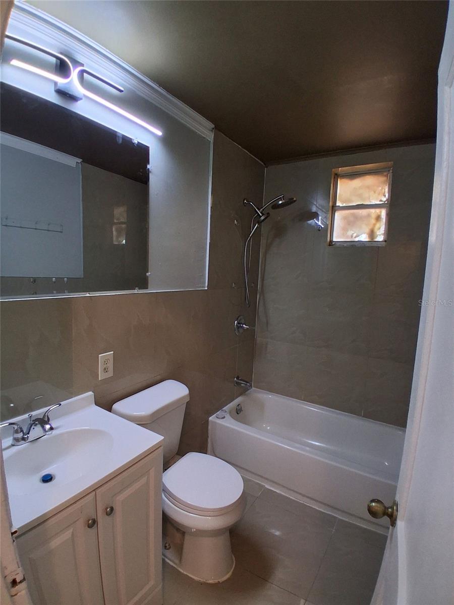 506 N MACDILL AVE, TAMPA, FL, 33609