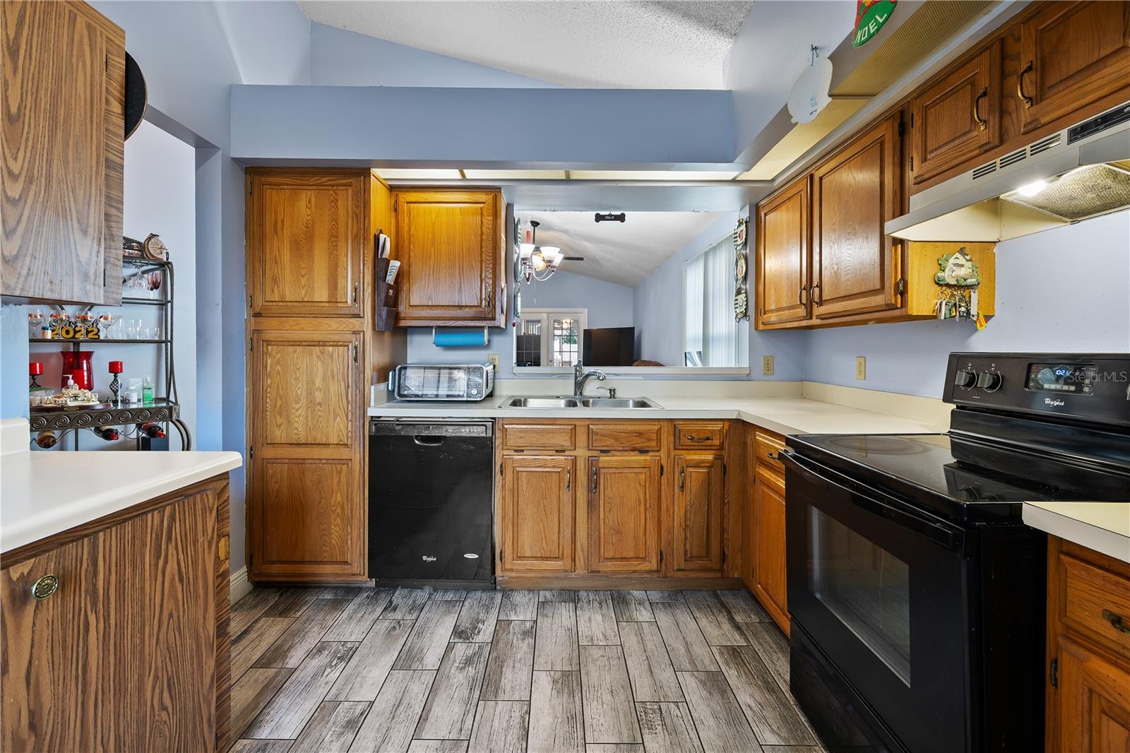 2104 WINSLOW DR, ORLANDO, FL, 32812
