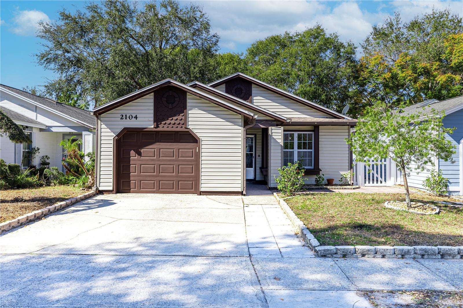 2104 WINSLOW DR, ORLANDO, FL, 32812