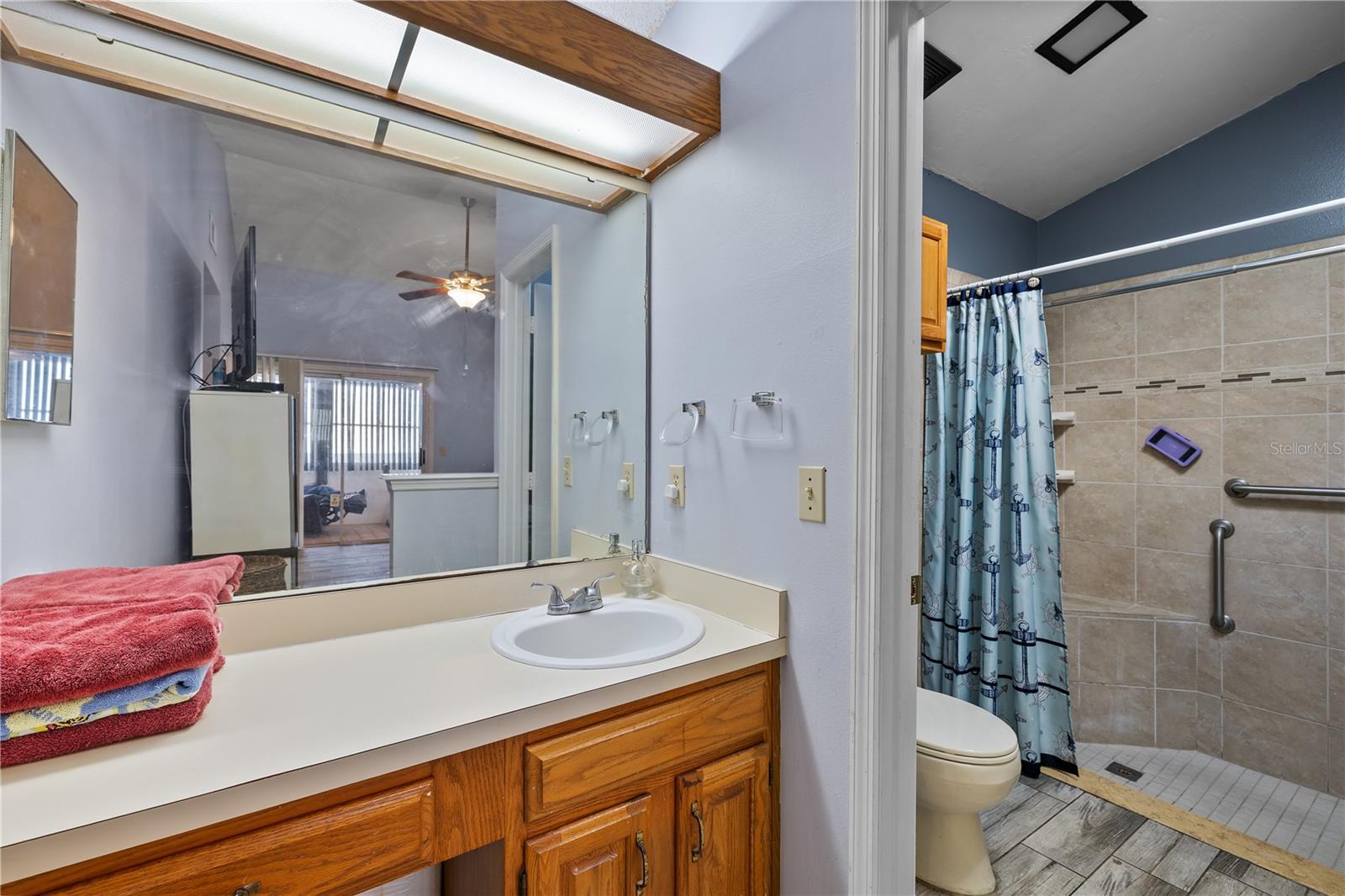 2104 WINSLOW DR, ORLANDO, FL, 32812