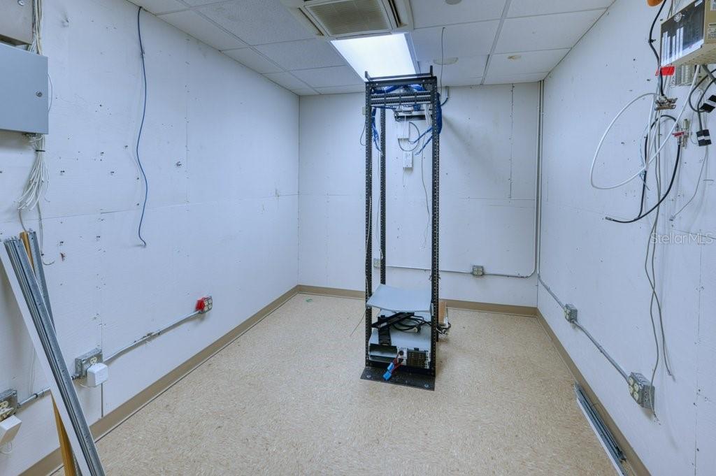 8200 66TH ST N #2, PINELLAS PARK, FL, 33781