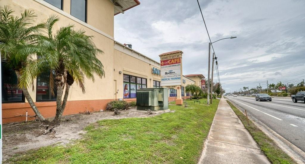 8200 66TH ST N #2, PINELLAS PARK, FL, 33781