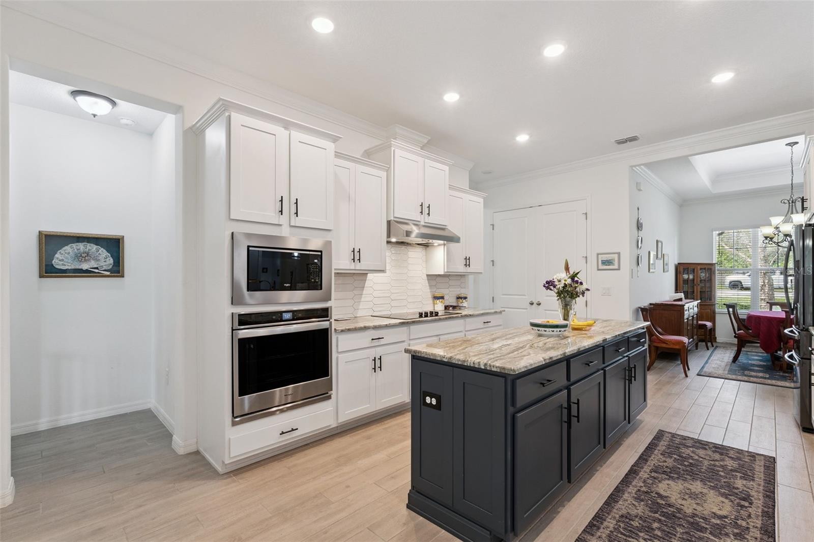 16816 LAKEMONT AVE, MONTVERDE, FL, 34756