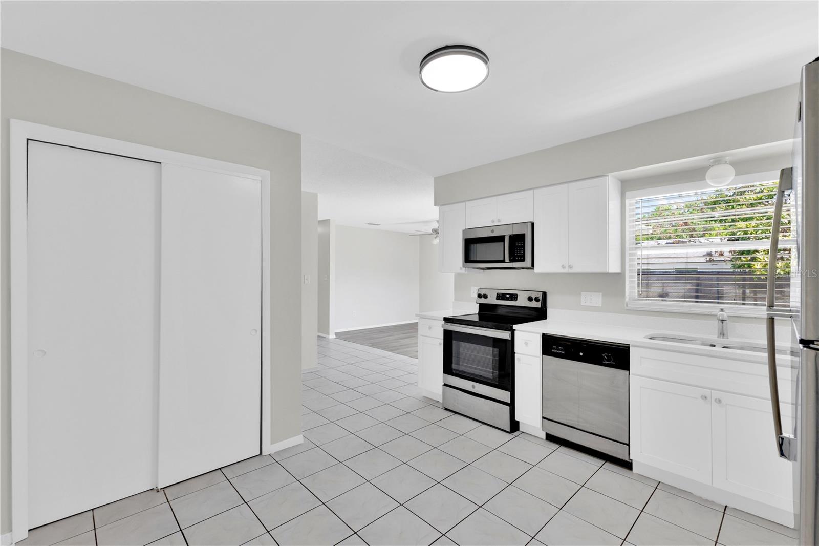 2733 MINT DR, ORLANDO, FL, 32837