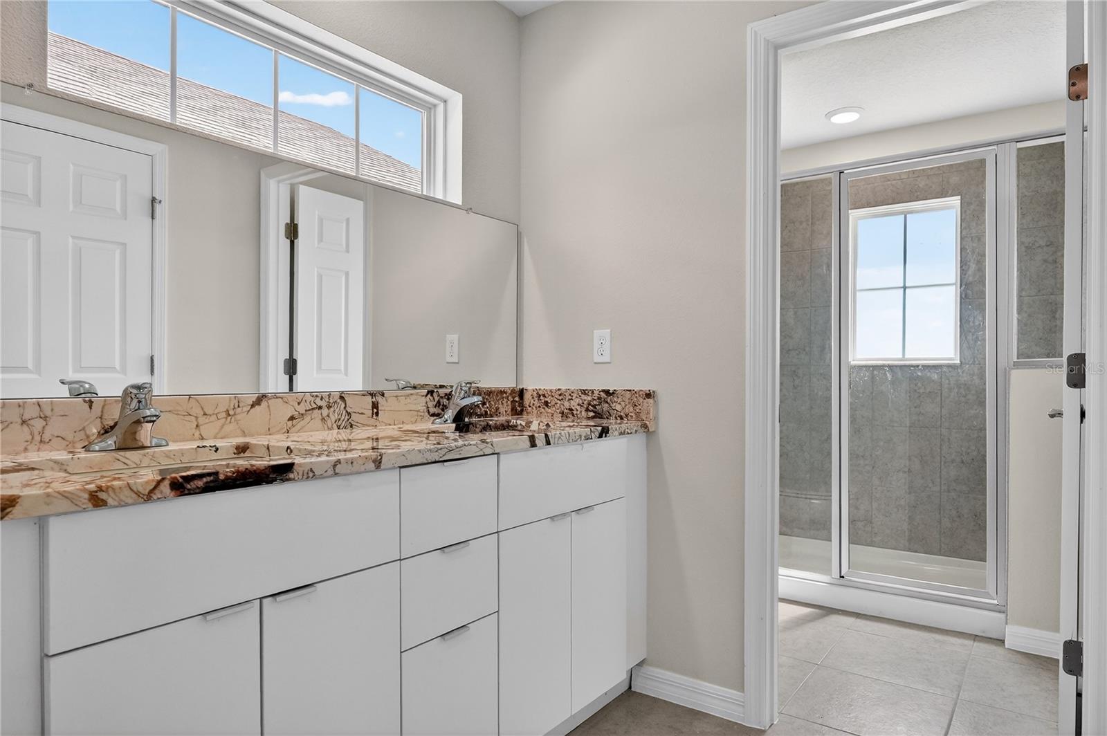 172 HOLLY VILLAGE DR, DAVENPORT, FL, 33837