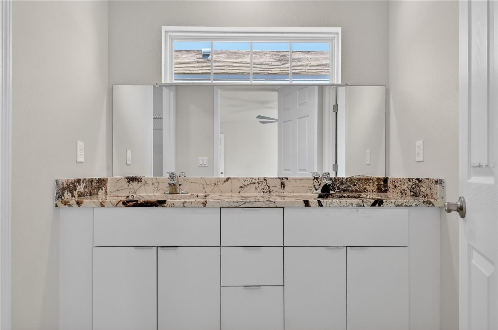 172 HOLLY VILLAGE DR, DAVENPORT, FL, 33837