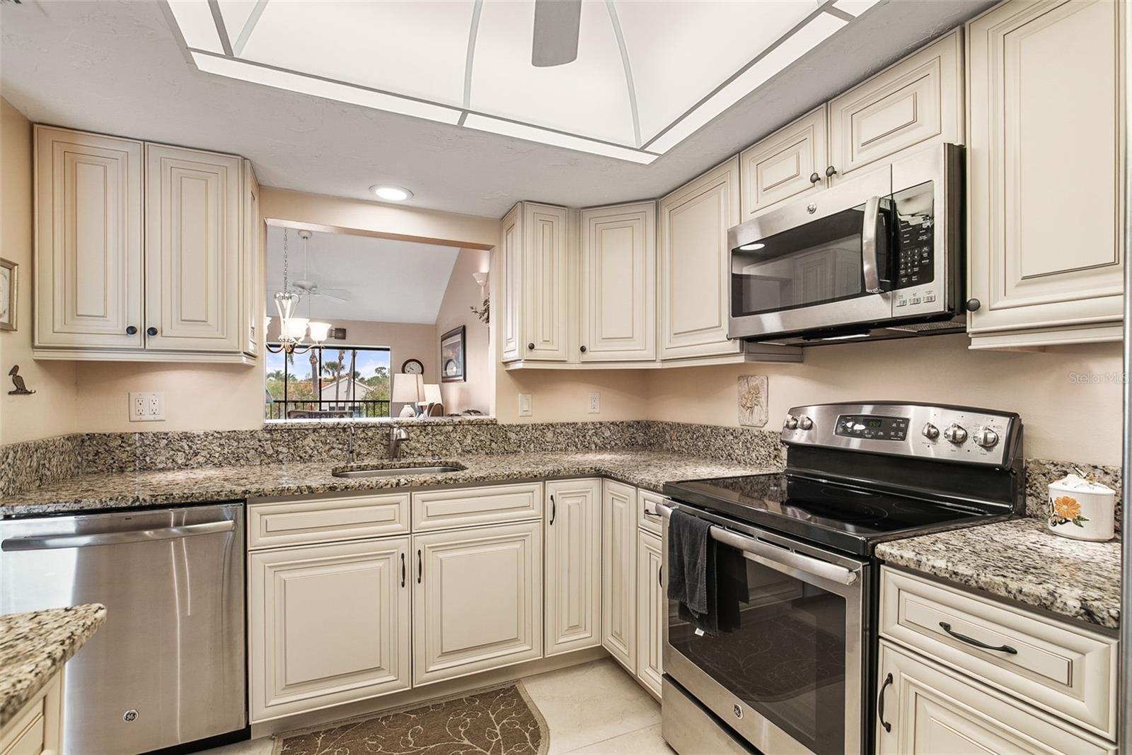 1100 CAPRI ISLES BLVD #325, VENICE, FL, 34292