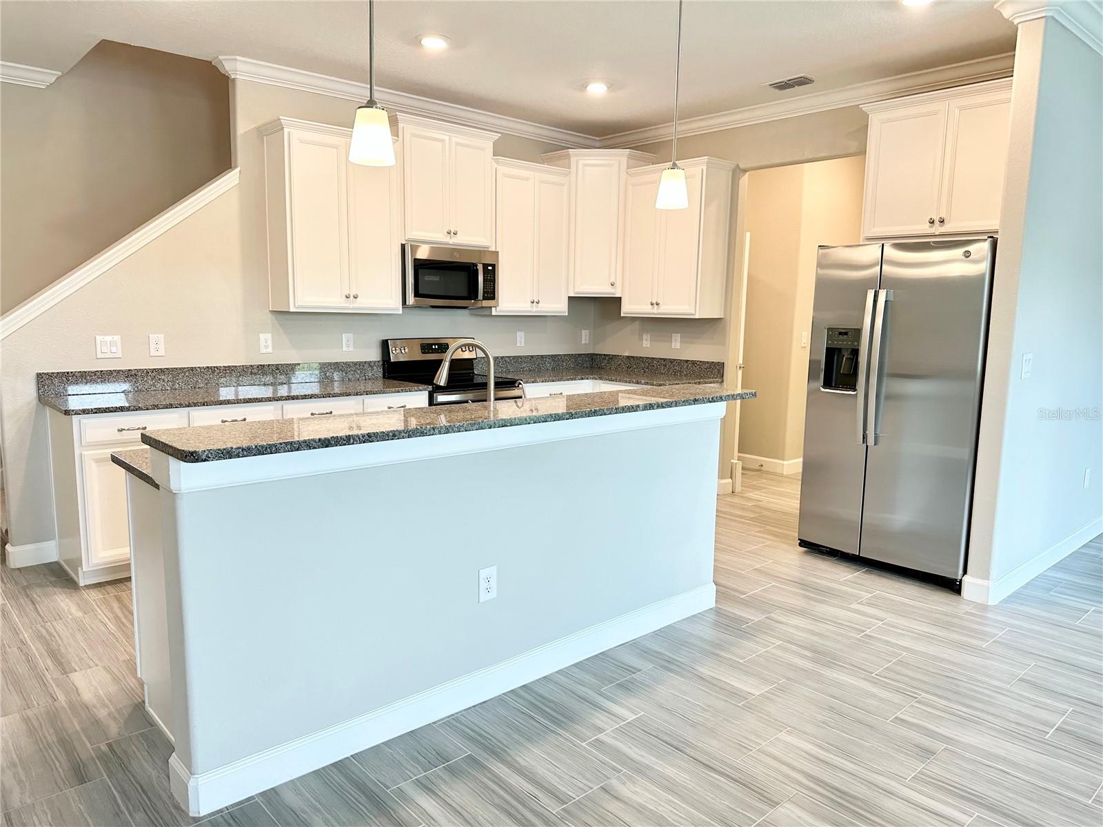 2201 CERULEAN SKY DR, LUTZ, FL, 33558